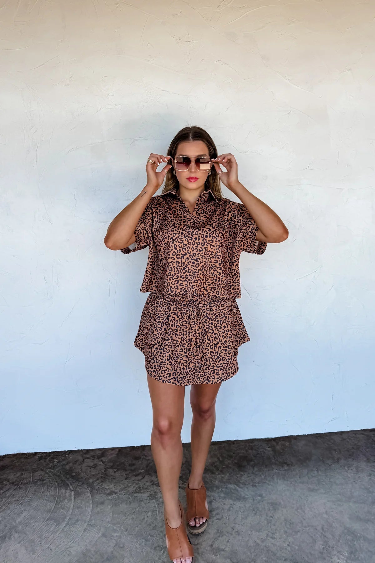 BROWN HOT TO SPOT CHEETAH SKORT SET